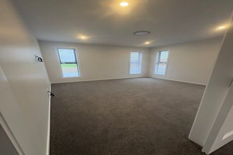 Photo of property in 14 Parkside Avenue, Maewa, Feilding, 4702