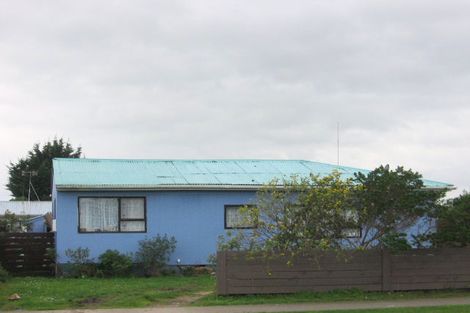 Photo of property in 16 Stuckey Street, Levin, 5510