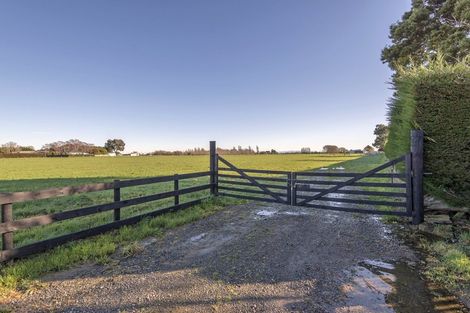 Photo of property in 250 Cashmere Road, Westmorland, Christchurch, 8025