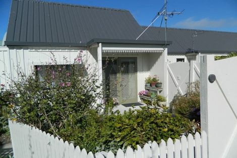 Photo of property in 49 Grantley Street, New Brighton, Christchurch, 8083