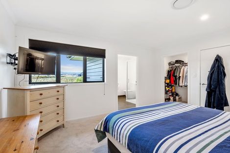 Photo of property in 42 Silicon Way, Fitzherbert, Palmerston North, 4410