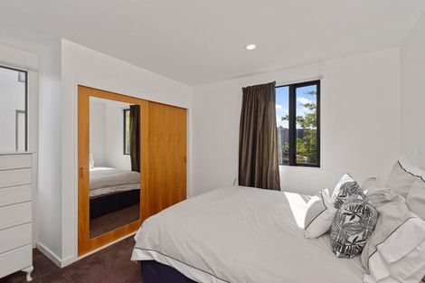 Photo of property in 1 Oakford Close, Riccarton, Christchurch, 8011