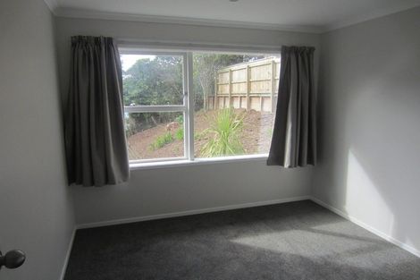 Photo of property in 11 Westhaven Drive, Tawa, Wellington, 5028