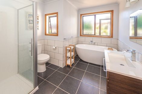 Photo of property in 11 Windsor Terrace, Durie Hill, Whanganui, 4500