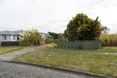 Photo of property in 17 Almora View, Ascot Park, Porirua, 5024