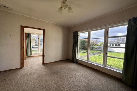 Photo of property in 39 Fraser Crescent, Elderslea, Upper Hutt, 5018