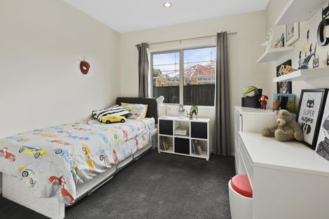 Photo of property in 12 Kahika Grove, Huapai, Kumeu, 0810