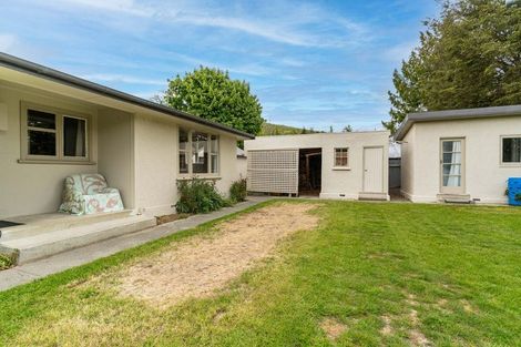 Photo of property in 8a Sutherland Road, Omarama, 9412