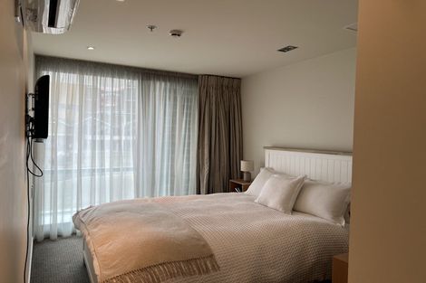 Photo of property in Portal Apartments, 2e/42 Cable Street, Te Aro, Wellington, 6011