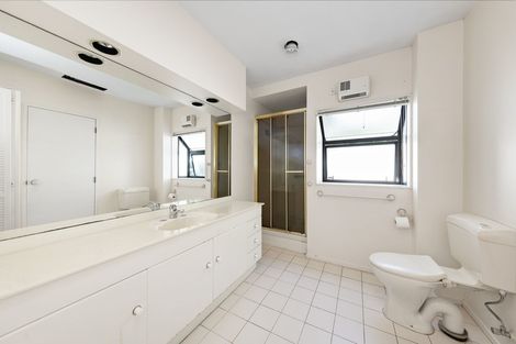 Photo of property in 1/256 Saint Heliers Bay Road, Saint Heliers, Auckland, 1071