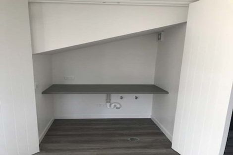 Photo of property in 109c Hobsonville Road, West Harbour, Auckland, 0618