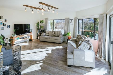 Photo of property in 70 Lagoon Avenue, Albert Town, Wanaka, 9305