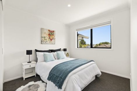 Photo of property in 30c Russell Road, Manurewa, Auckland, 2102