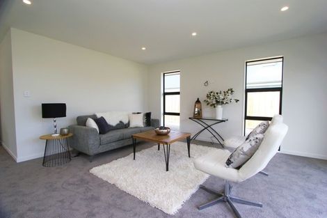 Photo of property in 17 Northmoor Boulevard, Rolleston, 7615