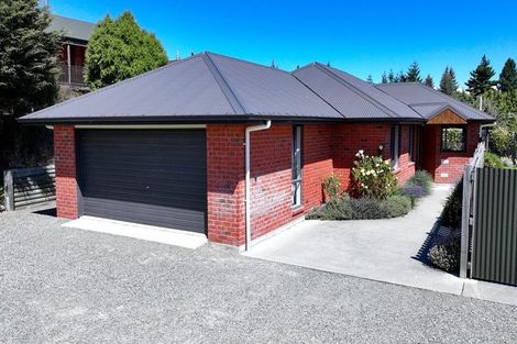 Photo of property in 1 Dwyer Place, Lake Tekapo, 7999