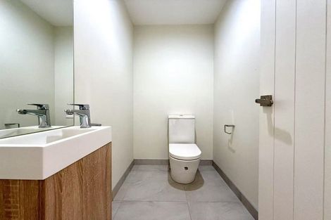 Photo of property in 240 Sturges Road, Henderson, Auckland, 0612