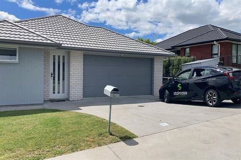 Photo of property in 8 Ratahi Way, Omokoroa, 3114