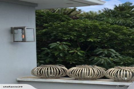 Photo of property in 121 Seaview Road, Piha, New Lynn, 0772