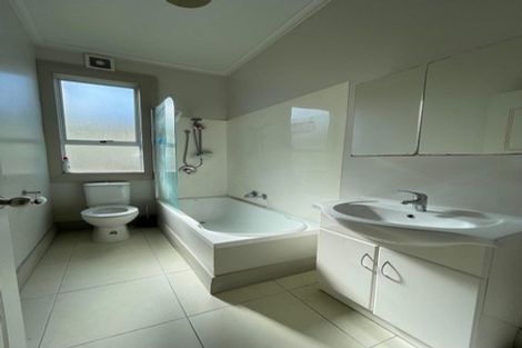 Photo of property in 9 Hargest Crescent, Saint Kilda, Dunedin, 9012