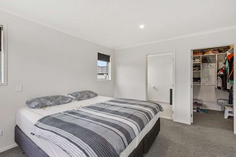 Photo of property in 49 Couldrey Crescent, Red Beach, 0932