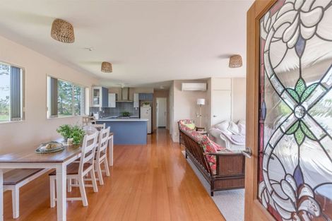 Photo of property in 37 Te Pua School Road, Helensville, 0875