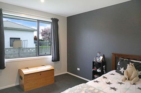 Photo of property in 149 Seaward Road, Edendale, 9825