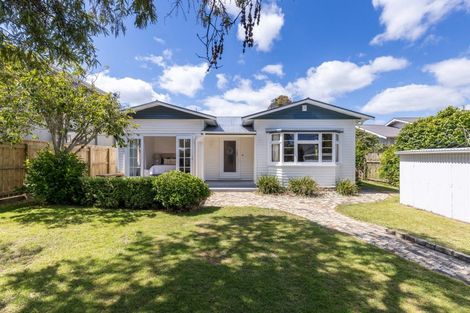 Photo of property in 25 Glen Almond Street, New Plymouth, 4310