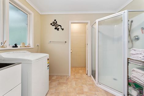 Photo of property in 21b Tirita Street, Kawaha Point, Rotorua, 3010