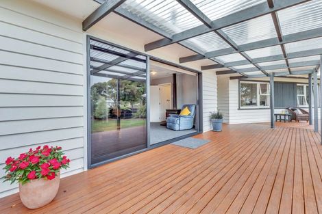 Photo of property in 8 Cohen Place, Milson, Palmerston North, 4414