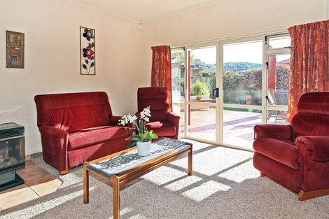 Photo of property in 10 Rutland Place, Taradale, Napier, 4112
