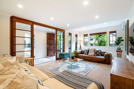Photo of property in 8a Onepoto Road, Hauraki, Auckland, 0622