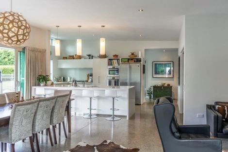 Photo of property in 3 Eagle Place, Martinborough, 5711