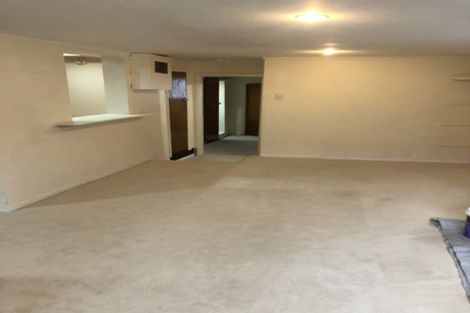 Photo of property in 32a Bancroft Terrace, Newlands, Wellington, 6037