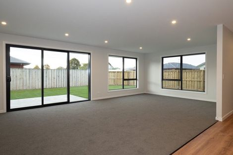 Photo of property in 5 Meadow Lane, Tinwald, Ashburton, 7700