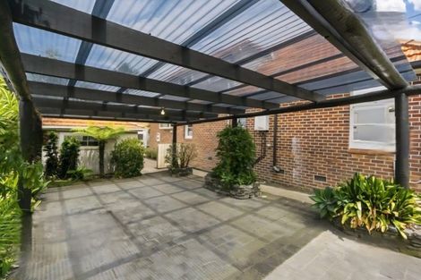 Photo of property in 31 Norwood Road, Bayswater, Auckland, 0622
