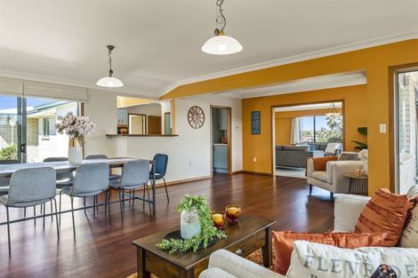 Photo of property in 11 Clivedene Street, Matua, Tauranga, 3110