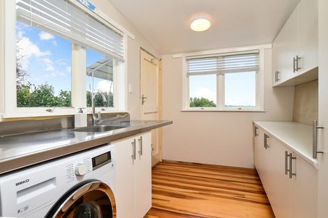 Photo of property in 43 Gibson Road, Dinsdale, Hamilton, 3204