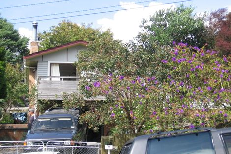 Photo of property in 68 Stottholm Road, Titirangi, Auckland, 0604