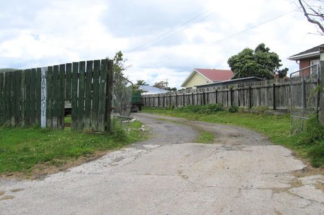 Photo of property in 33 Peverill Crescent, Papatoetoe, Auckland, 2025