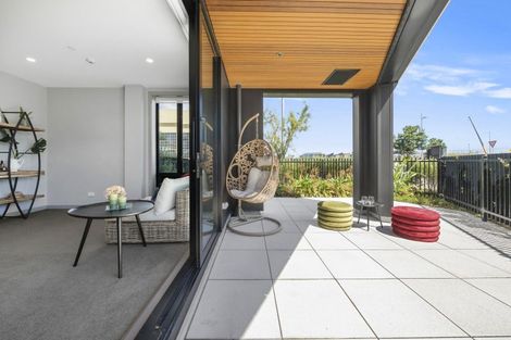 Photo of property in 104/2 Launch Road, Hobsonville, Auckland, 0616