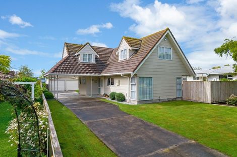 Photo of property in 51 John F Kennedy Drive, Milson, Palmerston North, 4414