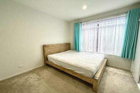 Photo of property in 23 Liberation Road, Papakura, 2110