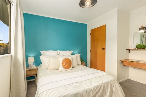 Photo of property in 10 Graham Grove, Waikanae, 5036