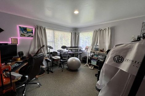 Photo of property in 23 Southsea Crescent, Silverdale, Hamilton, 3216