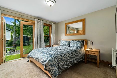 Photo of property in 15 Cardigan Street, Arrowtown, 9302