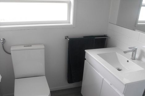 Photo of property in 20 Brandon Road, Glen Eden, Auckland, 0602