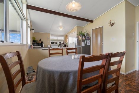 Photo of property in 6b York Street, Eltham, 4322