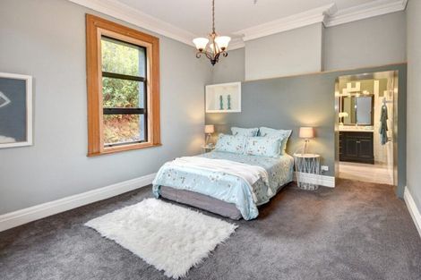 Photo of property in 16 Ascog Road, Ravensbourne, Dunedin, 9022