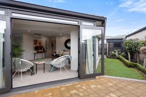 Photo of property in 405b Devonport Road, Tauranga South, Tauranga, 3112