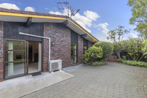 Photo of property in 18 Hawkswood Place, Avonhead, Christchurch, 8042